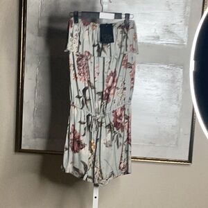 Chaser NWT floral M romper